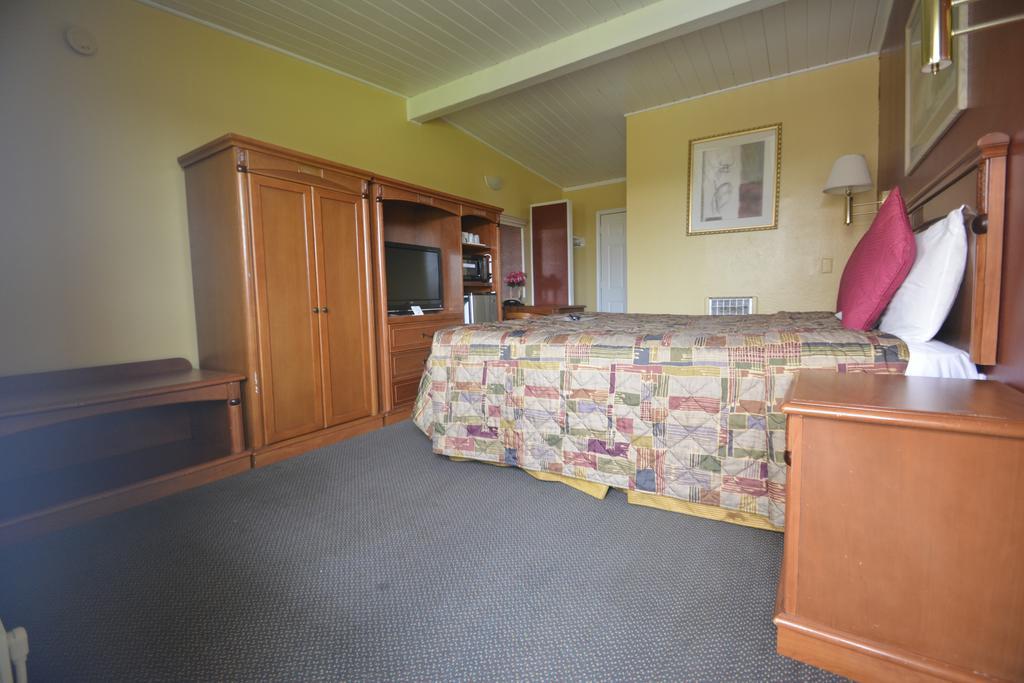 Gateway Inn Ред Блъф Екстериор снимка