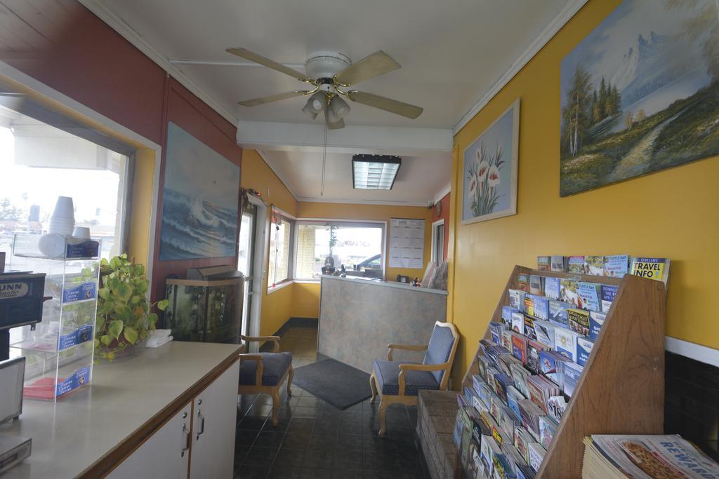 Gateway Inn Ред Блъф Екстериор снимка