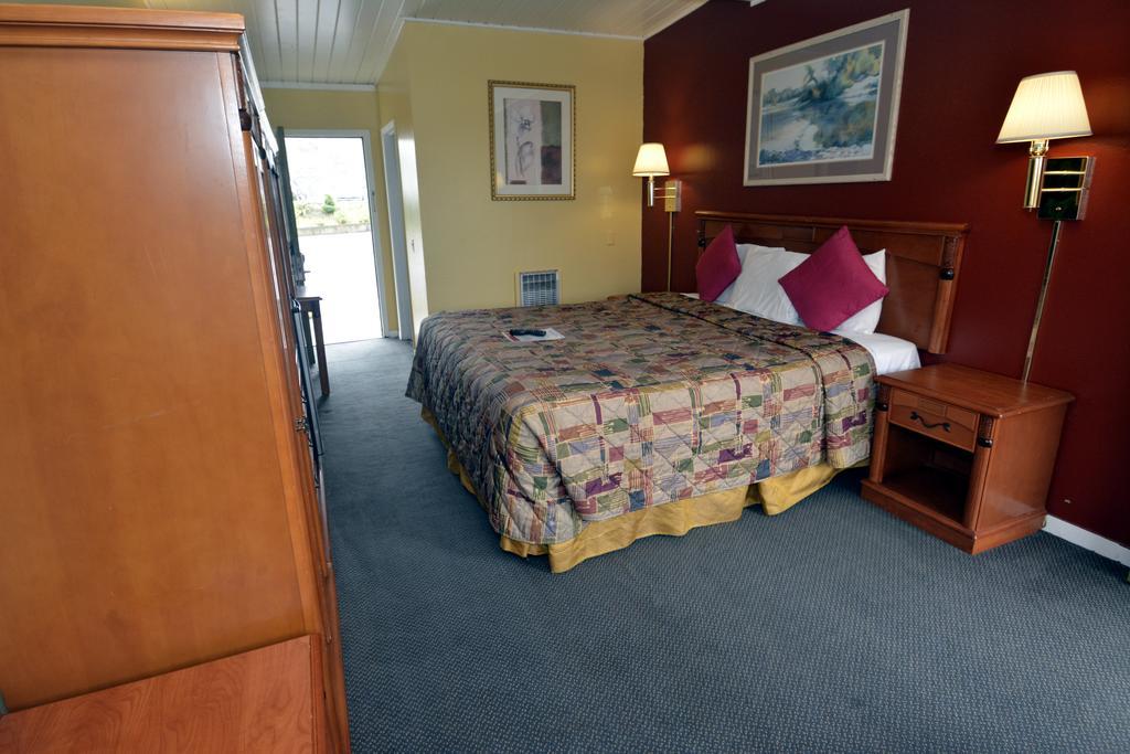 Gateway Inn Ред Блъф Екстериор снимка