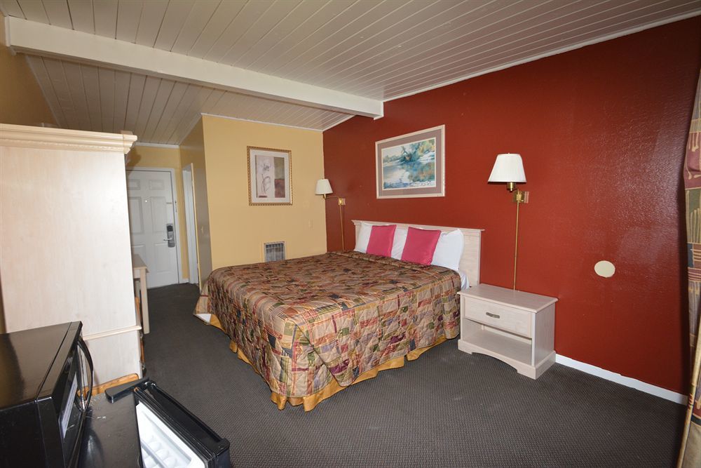 Gateway Inn Ред Блъф Екстериор снимка