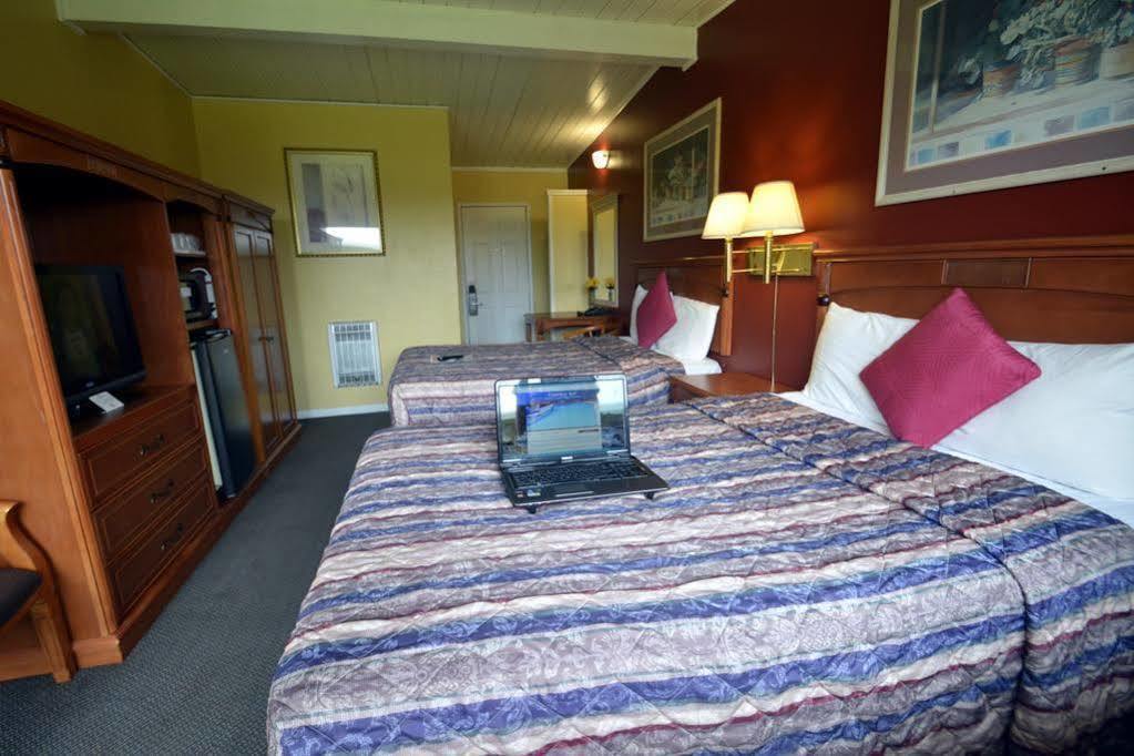 Gateway Inn Ред Блъф Екстериор снимка